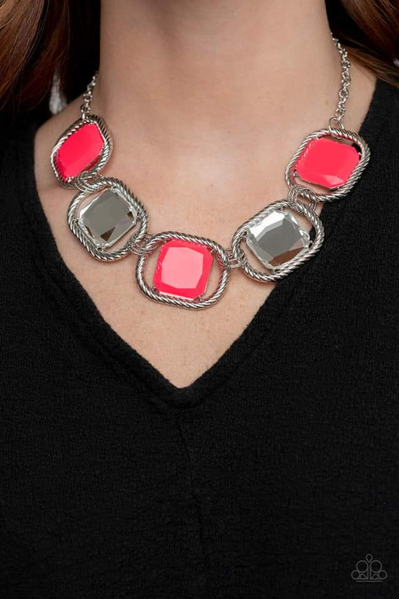 Pucker Up Paparazzi Pink Necklace